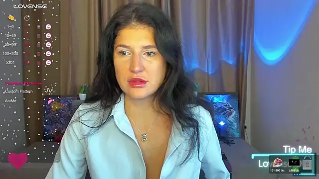 Alianna Solo Kisses online show from November 17, 6:17 am