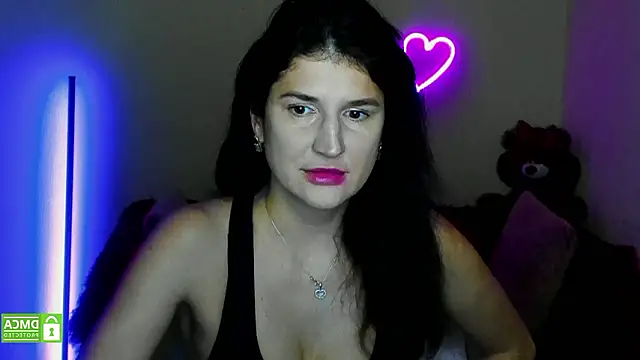 Alianna Solo Kisses online show from February 11, 12:27 pm