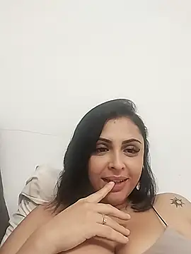 MelannyBell online show from December 15, 6:25 pm