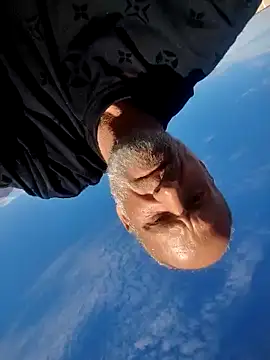 Stickybros2u online show from December 1, 7:30 pm