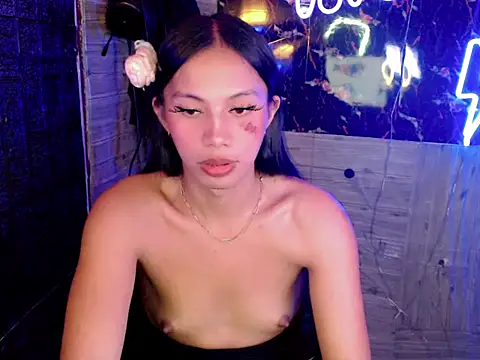 Snapshot of whiteladyboy chatting on September 13, 2:17 pm whiteladyboy online show from September 13, 2:17 pm