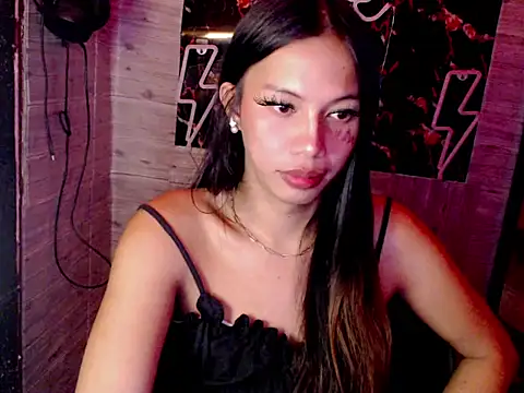Snapshot of whiteladyboy chatting on October 5, 3:41 am whiteladyboy online show from October 5, 3:41 am