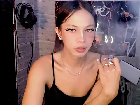 Snapshot of whiteladyboy chatting on October 1, 1:48 pm whiteladyboy online show from October 1, 1:48 pm