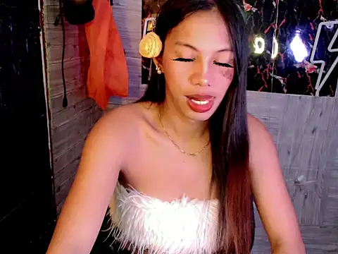 whiteladyboy online show from October 27, 7:09 am