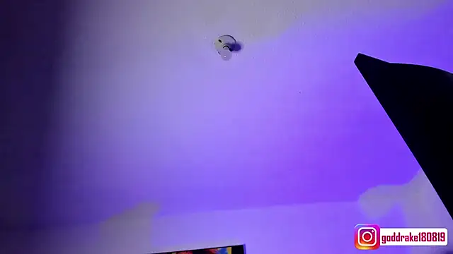 god drake online show from December 17, 6:53 pm