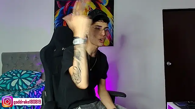 god drake online show from February 27, 4:57 am