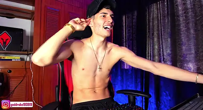 god drake online show from December 14, 4:41 pm