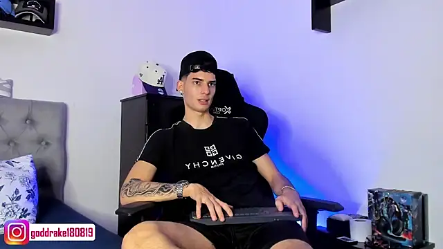 god drake online show from January 14, 5:56 pm