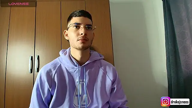 god drake online show from July 25, 11:49 am