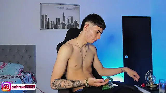 god drake online show from January 31, 8:11 am