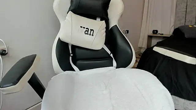 Valerioe online show from November 14, 2:43 pm