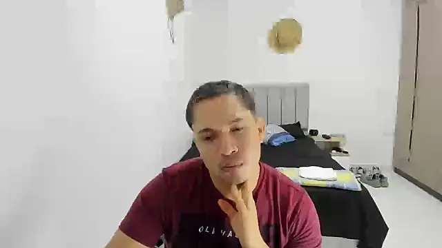 Snapshot of Valerioe chatting on June 21, 2:34 pm Valerioe online show from June 21, 2:34 pm