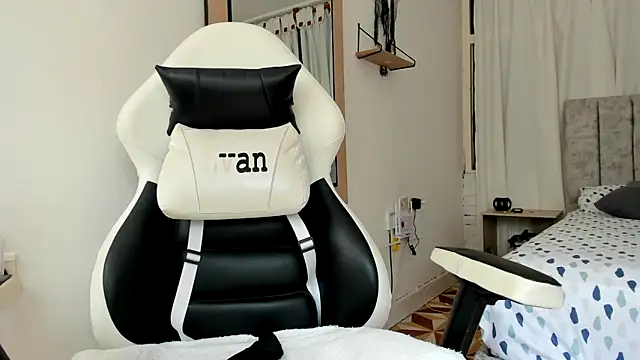 Valerioe online show from October 24, 2:16 pm