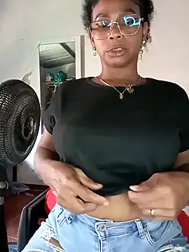 Snapshot of Melanie_candy_ chatting on February 13, 5:44 pm Melanie candy online show from February 13, 5:44 pm