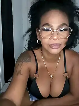 Snapshot of Melanie_candy_ chatting on January 26, 1:20 am Melanie candy online show from January 26, 1:20 am