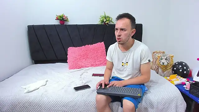 big-dicktop23 online show from January 14, 4:32 pm