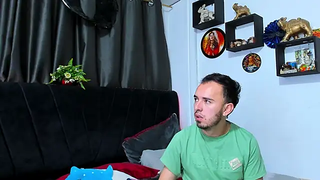 big-dicktop23 online show from June 14, 12:07 am