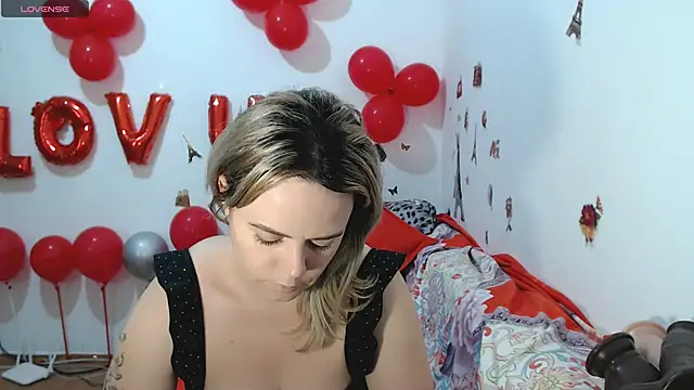 hotmilf4uxxx online show from March 5, 11:51 am