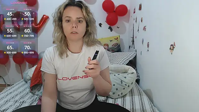 hotmilf4uxxx online show from April 2, 10:22 am