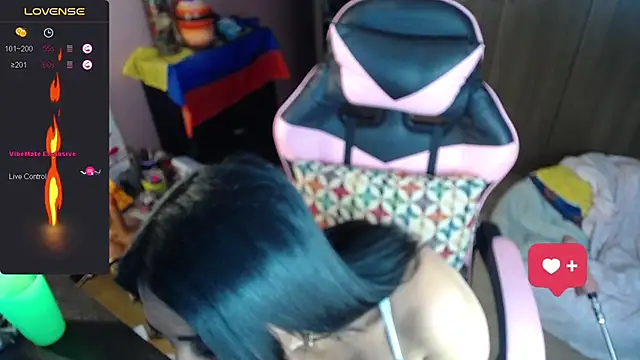 Snapshot of paolagomez_ chatting on October 21, 11:15 pm paolagomez online show from October 21, 11:15 pm