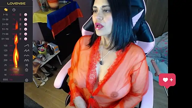 paolagomez  online show from October 15, 9:17 am