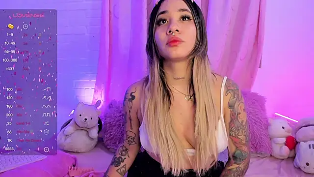 pink quarz online show from March 6, 11:53 pm