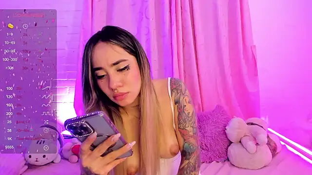 pink quarz online show from January 7, 1:28 am