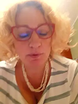 VirginiaNurse online show from May 15, 8:51 pm
