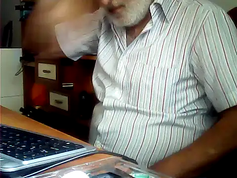 Snapshot of zormen355 chatting on July 6, 3:03 pm zormen355 online show from July 6, 3:03 pm