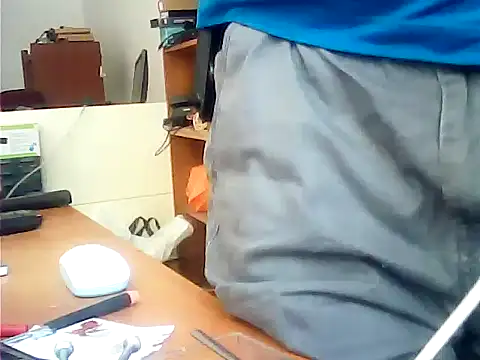 Snapshot of zormen355 chatting on July 14, 1:17 pm zormen355 online show from July 14, 1:17 pm