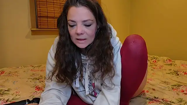 MiaElizabeth online show from December 2, 11:01 am