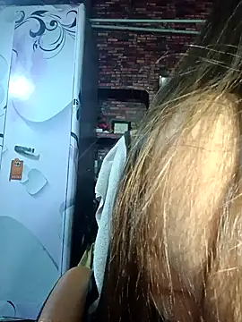 albelasummi702 online show from April 14, 12:15 am