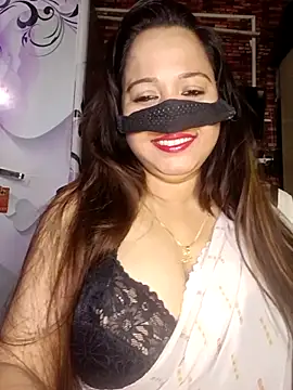 albelasummi702 online show from February 16, 2:32 am