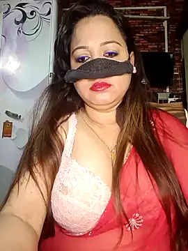 albelasummi702 online show from April 7, 11:39 pm