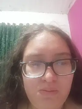 Snapshot of loba9706 chatting on June 25, 6:18 am loba9706 online show from June 25, 6:18 am