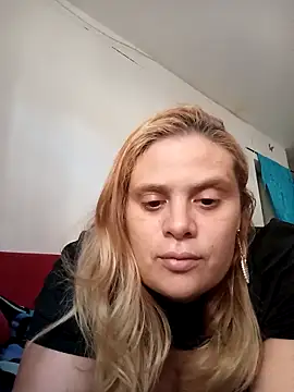 Snapshot of Elza_Blonde chatting on October 26, 9:26 pm Elza Blonde online show from October 26, 9:26 pm