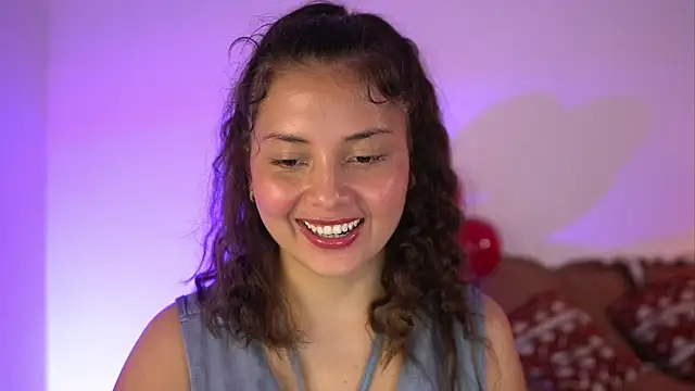 Snapshot of lirio05 chatting on June 5, 7:30 pm lirio05 online show from June 5, 7:30 pm