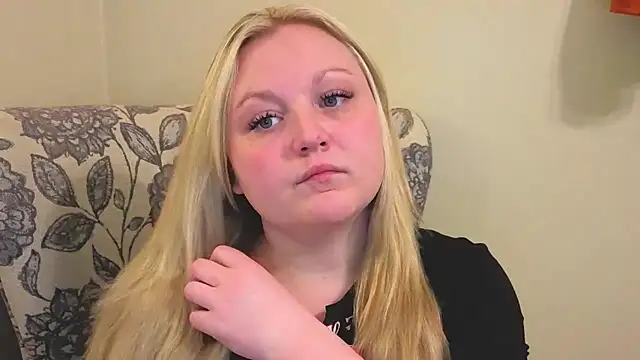 PhatAssBlond online show from April 24, 10:34 pm