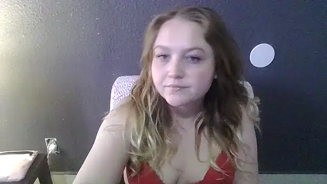 Snapshot of PhatAssBlond chatting on March 1, 6:43 pm PhatAssBlond online show from March 1, 6:43 pm