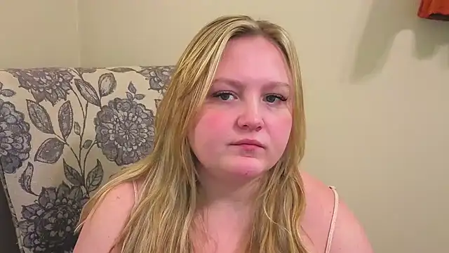 PhatAssBlond online show from April 14, 3:39 pm