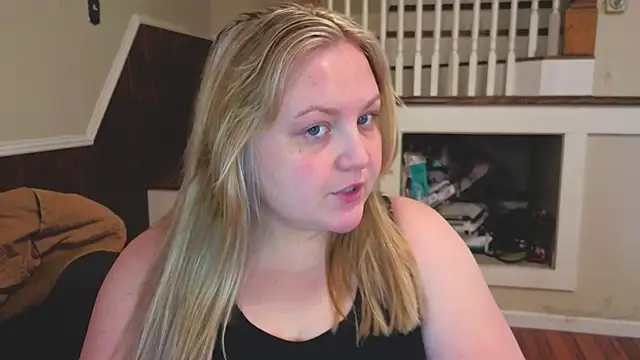 PhatAssBlond online show from February 11, 6:19 pm