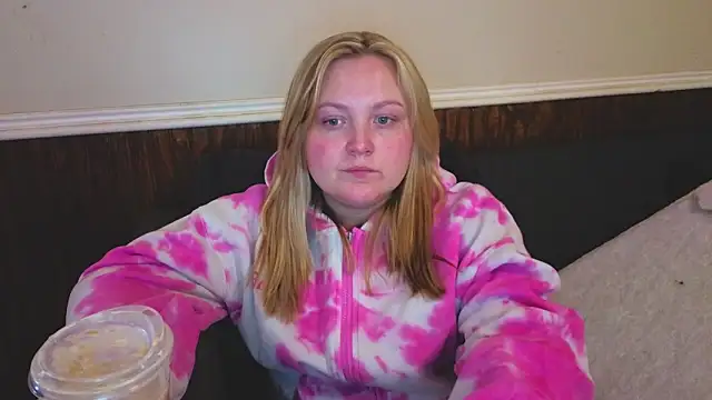 PhatAssBlond online show from February 17, 2:47 pm