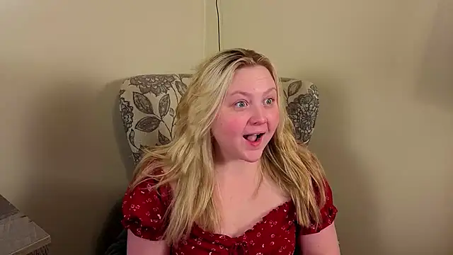 PhatAssBlond online show from June 20, 5:51 pm