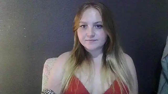 Snapshot of PhatAssBlond chatting on March 3, 12:45 am PhatAssBlond online show from March 3, 12:45 am