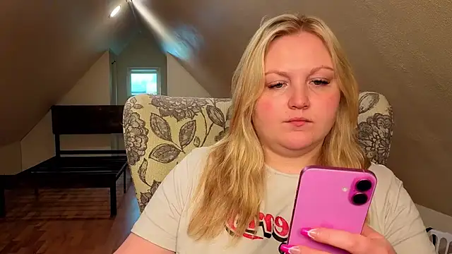 PhatAssBlond online show from May 16, 8:41 pm
