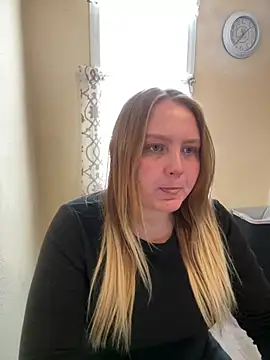 Snapshot of PhatAssBlond chatting on February 20, 5:41 pm PhatAssBlond online show from February 20, 5:41 pm