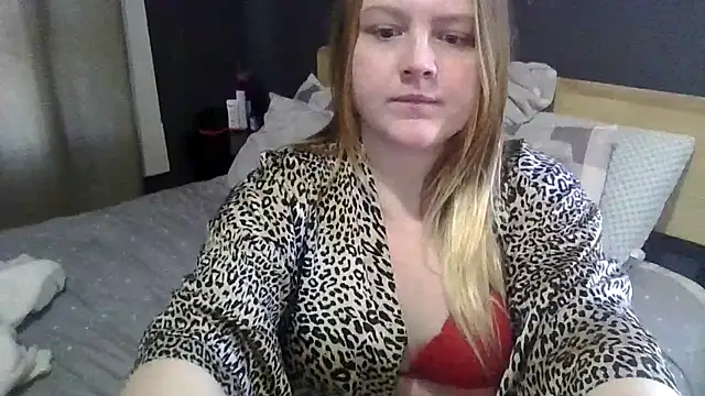 Snapshot of PhatAssBlond chatting on March 8, 6:16 pm PhatAssBlond online show from March 8, 6:16 pm