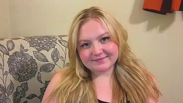 PhatAssBlond online show from April 18, 12:02 am
