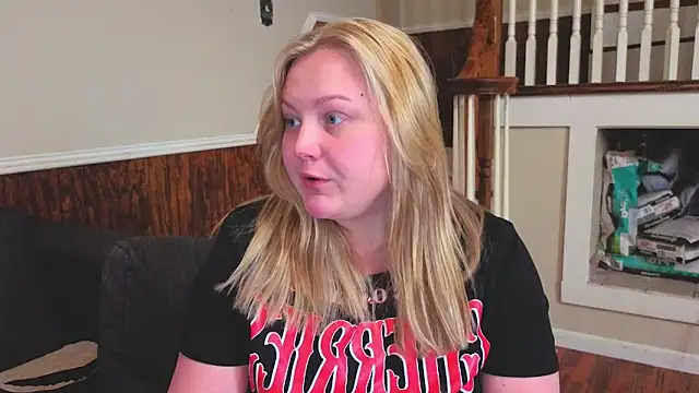 PhatAssBlond online show from February 13, 5:35 pm