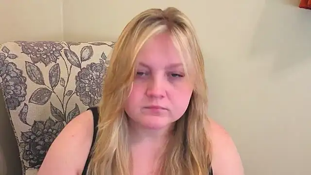 PhatAssBlond online show from April 13, 8:24 pm